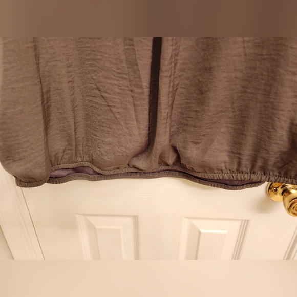 Apt. 9 Bell Sleeve Banded Bottom Top XL - Picture 8 of 11